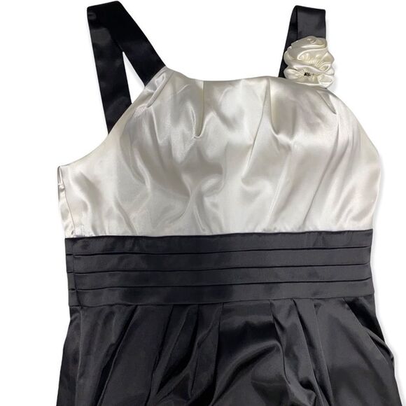 NW Collections Satin Cocktail Dress - Picture 5 of 8